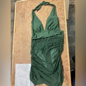 Cupshe Green Plunge Swim-dress